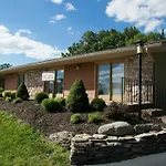 Bushkill Inn & Conference Center